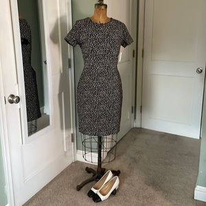 New with tags Old Navy Classic Black/Cream Dress M